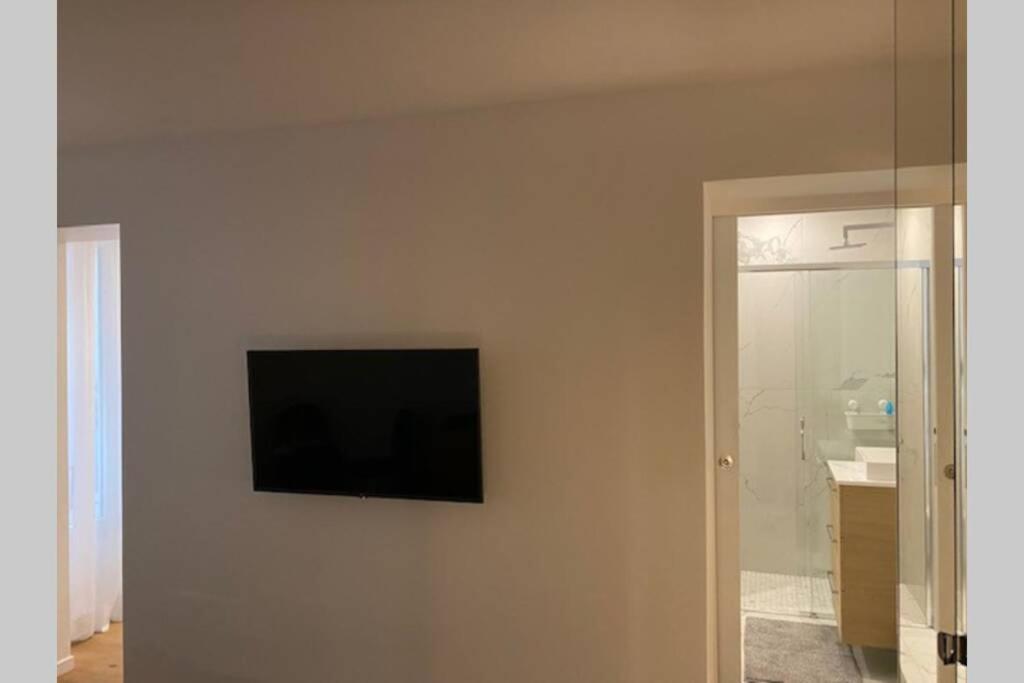 Stylist And Cosy Appartement In Montparnasse Paris Exterior foto
