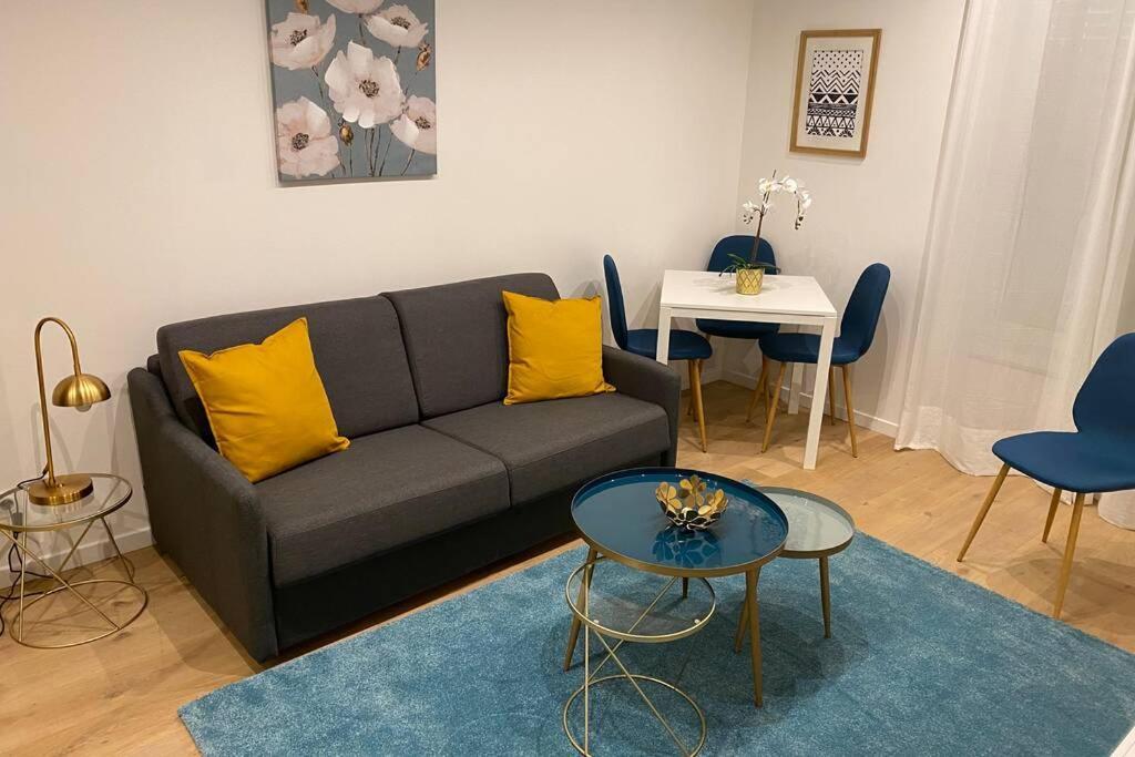 Stylist And Cosy Appartement In Montparnasse Paris Exterior foto
